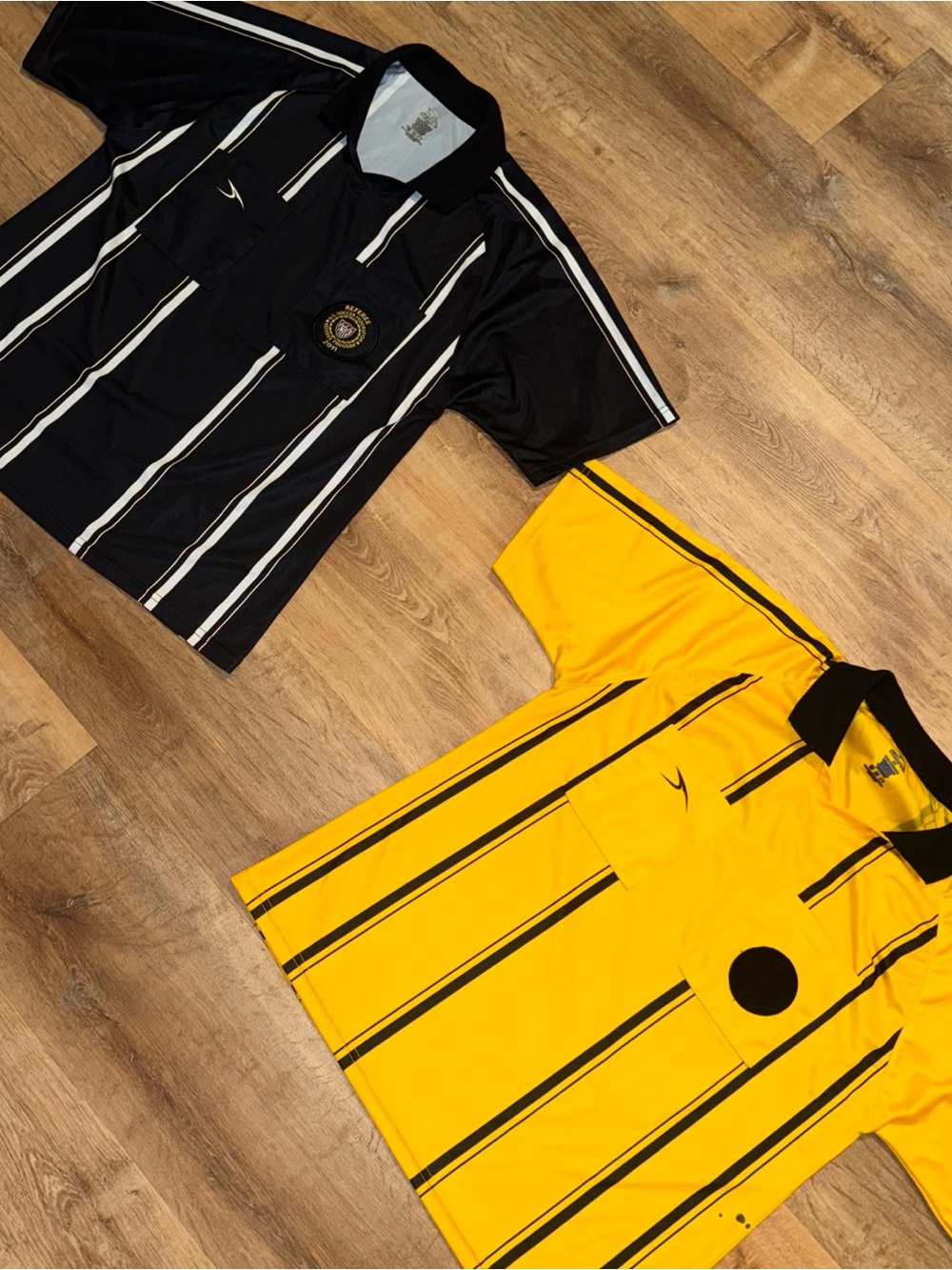 Pair Score Black Yellow Soccer Referee Jersey Shirt Short Sleeve Adult AM Lot 2